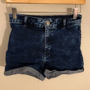 High-waisted Jean Shorts